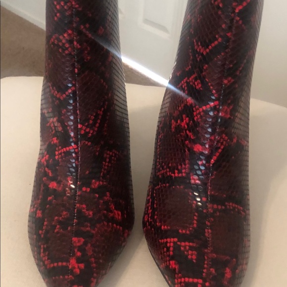 Black & Red Python Print Booties - Picture 3 of 4